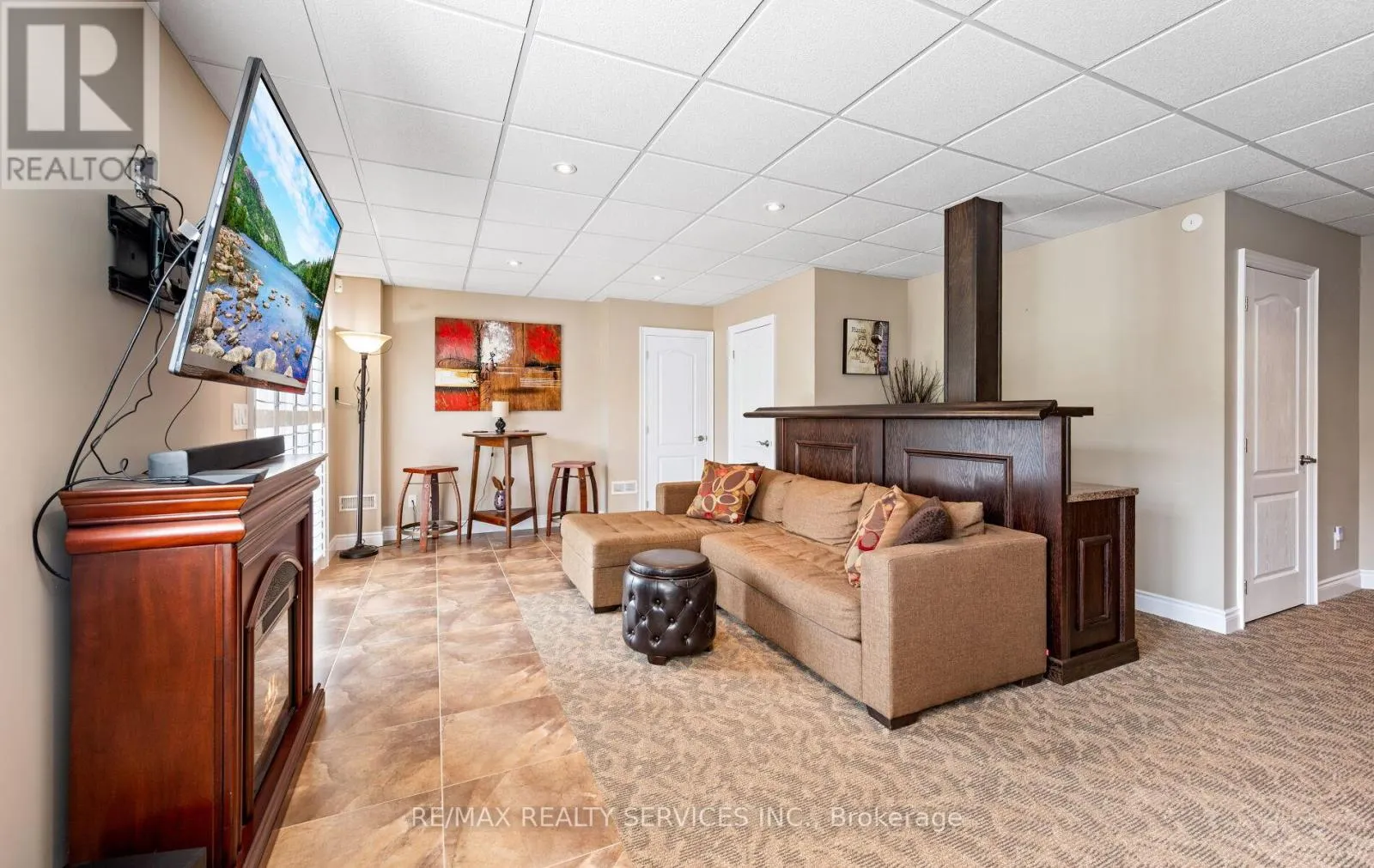 85 WATERVILLE WAY