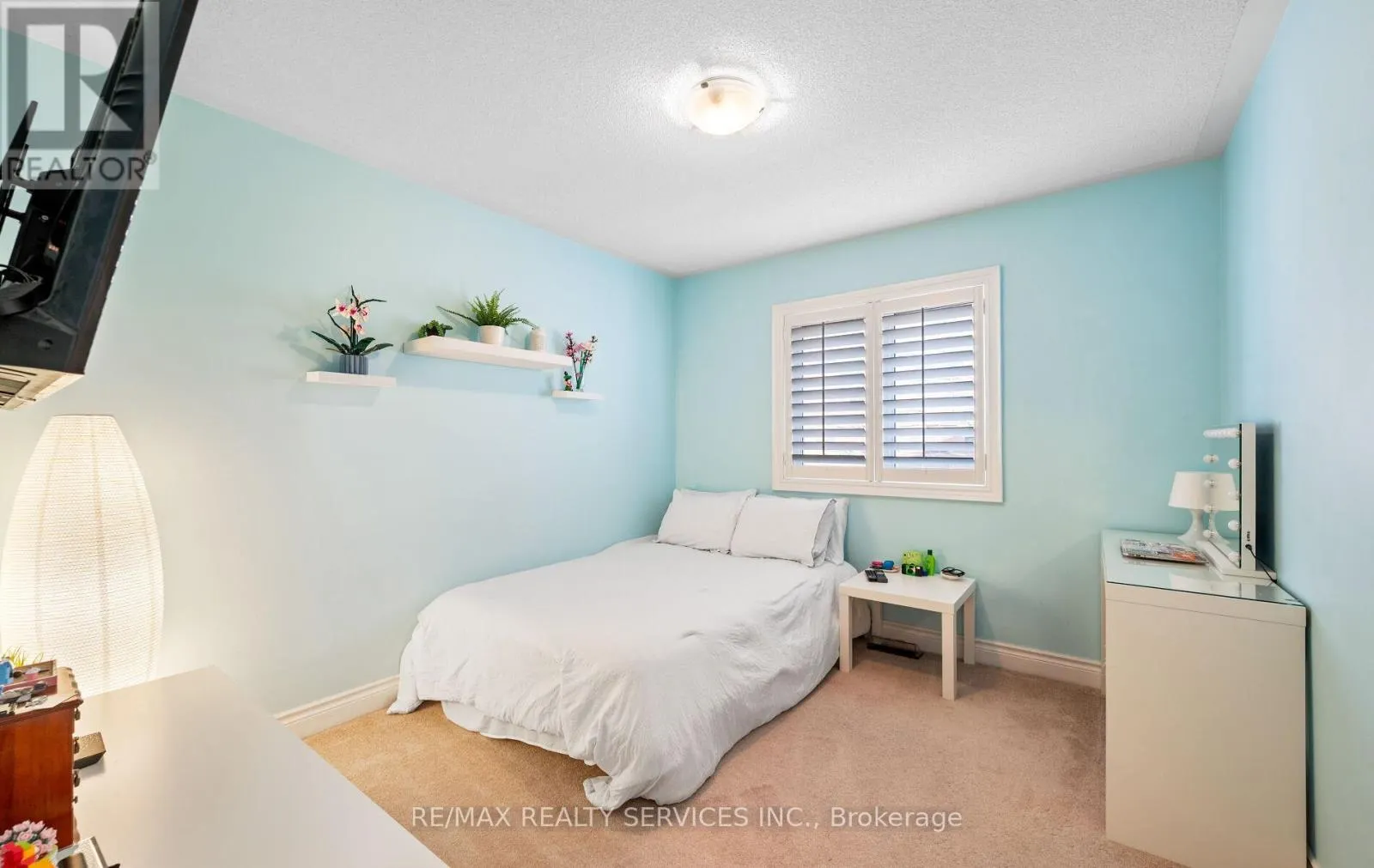 85 WATERVILLE WAY