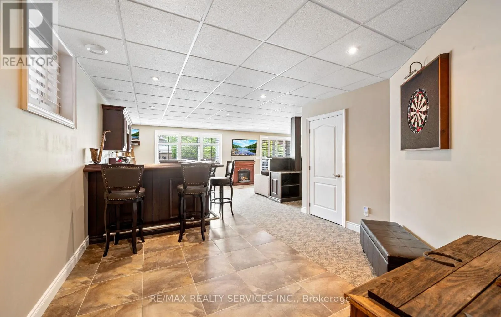 85 WATERVILLE WAY