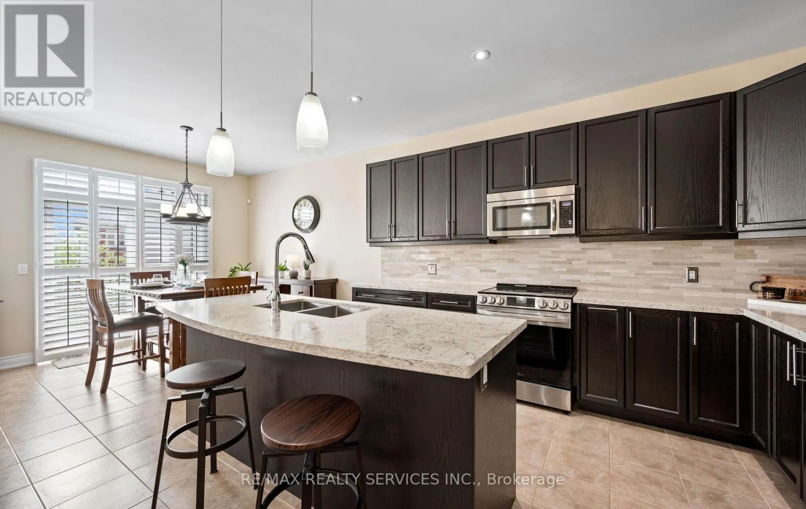 85 WATERVILLE WAY