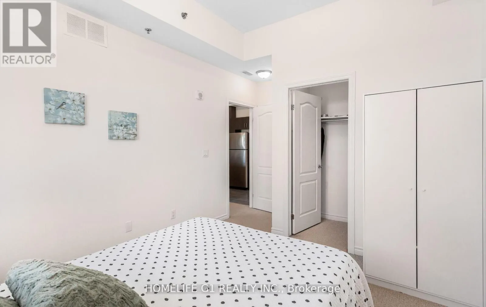 403 - 1370 COSTIGAN ROAD