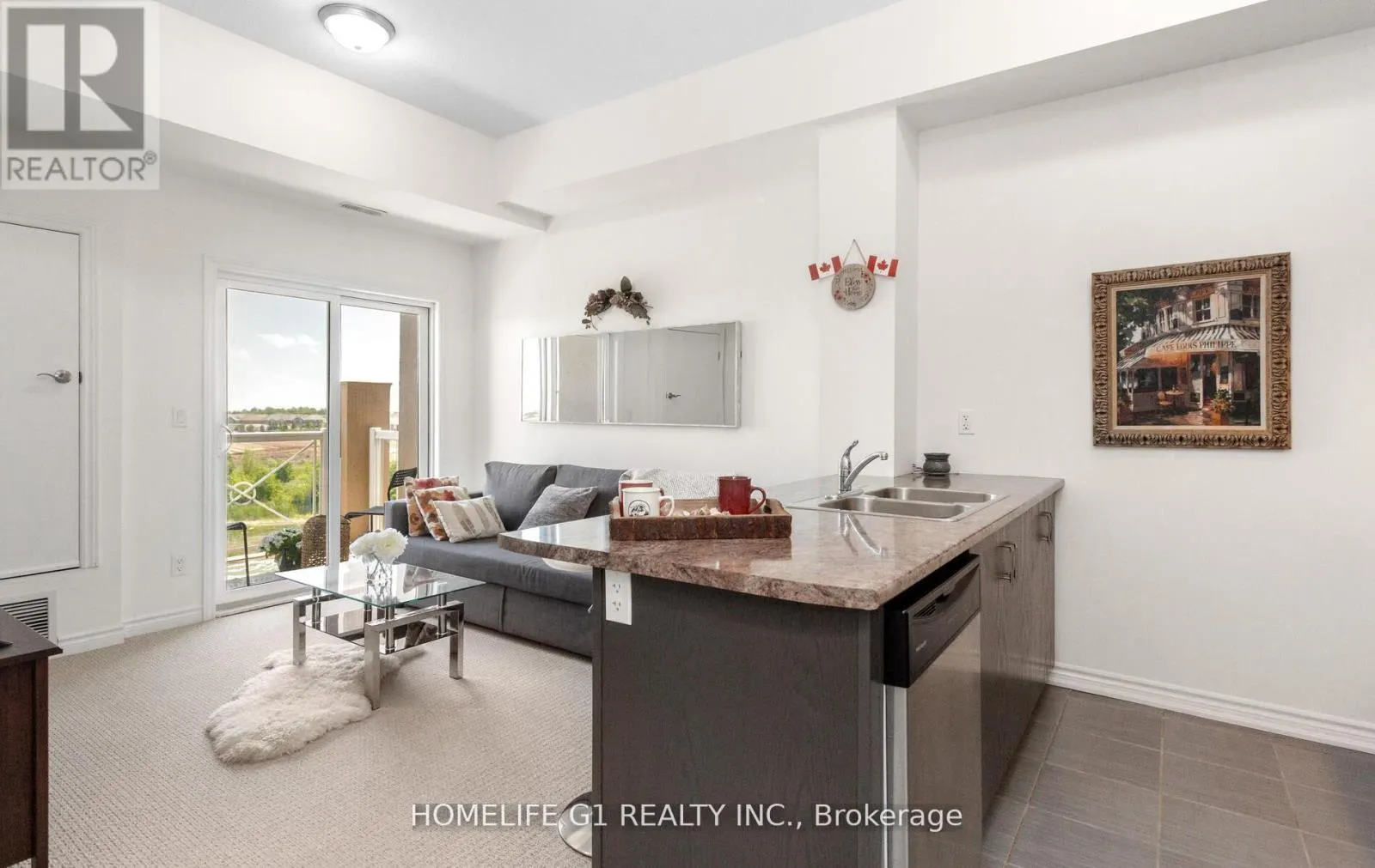 403 - 1370 COSTIGAN ROAD