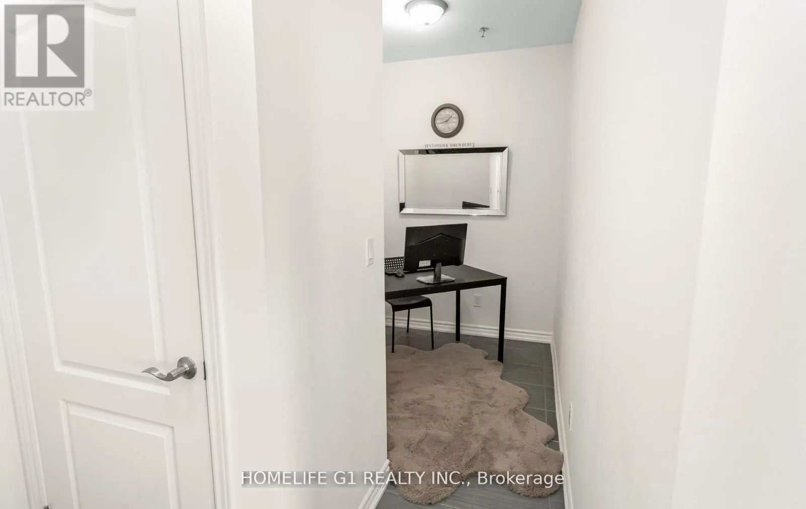 403 - 1370 COSTIGAN ROAD