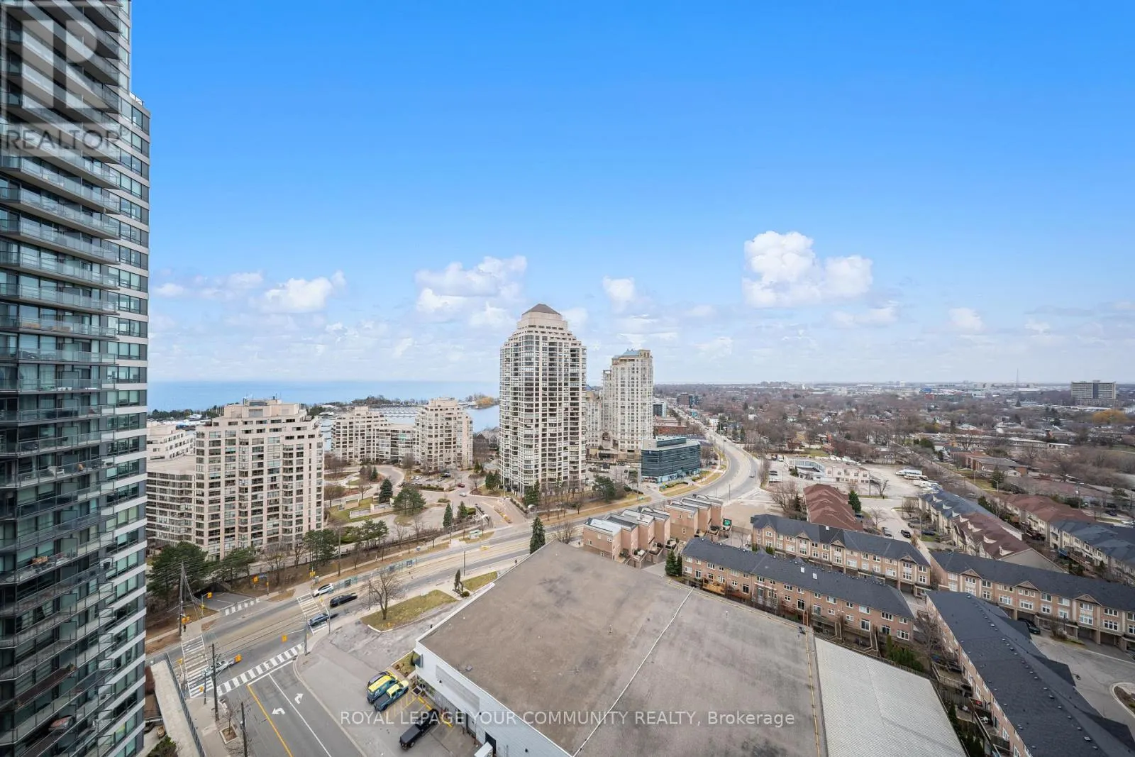 2101 - 15 LEGION ROAD
