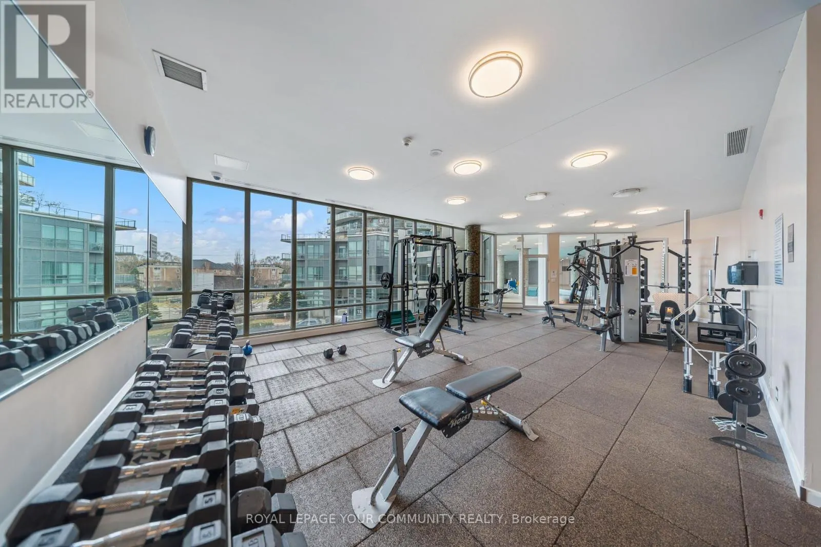 2101 - 15 LEGION ROAD