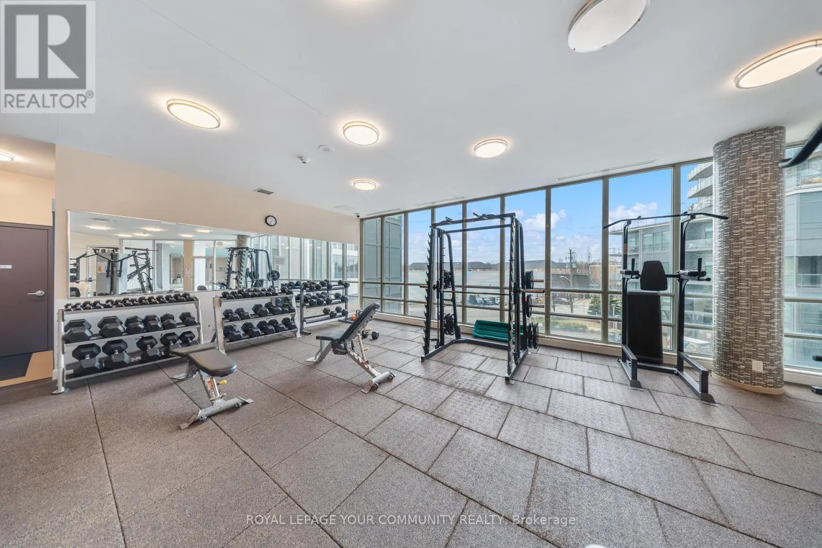 2101 - 15 LEGION ROAD