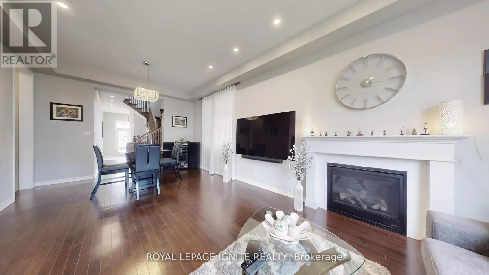 546 KENNEDY CIRCLE W