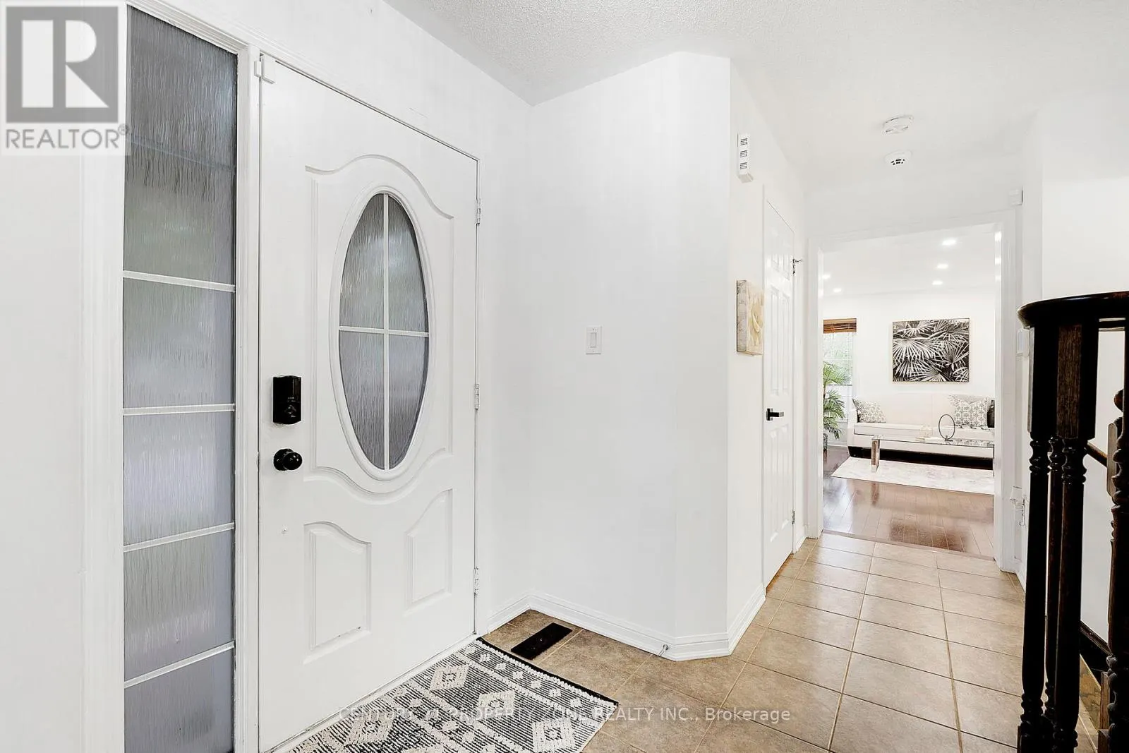 290 WOODLEY CRESCENT