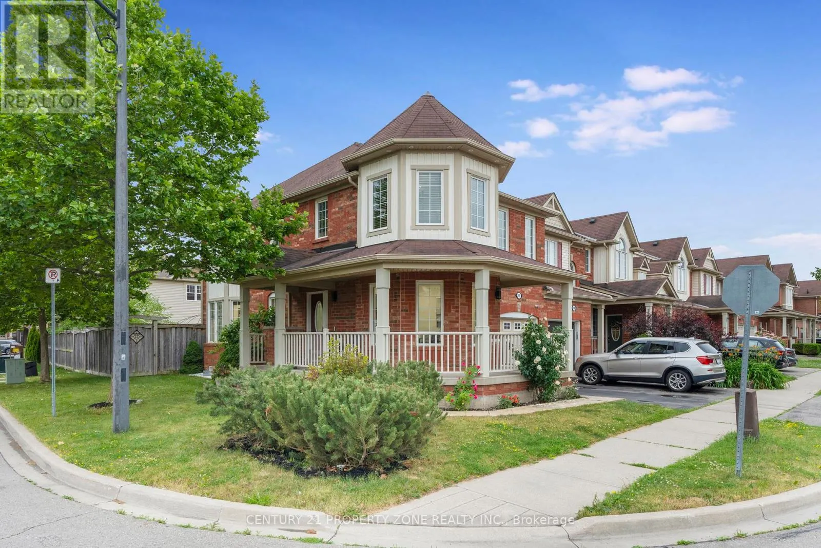 290 WOODLEY CRESCENT
