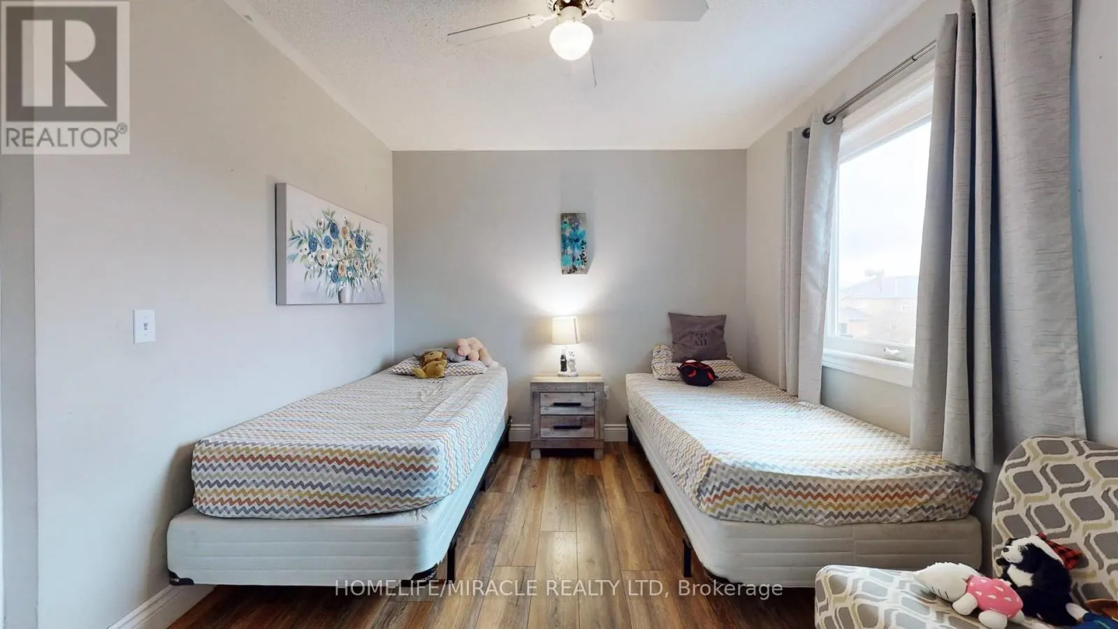 126 MOWAT CRESCENT