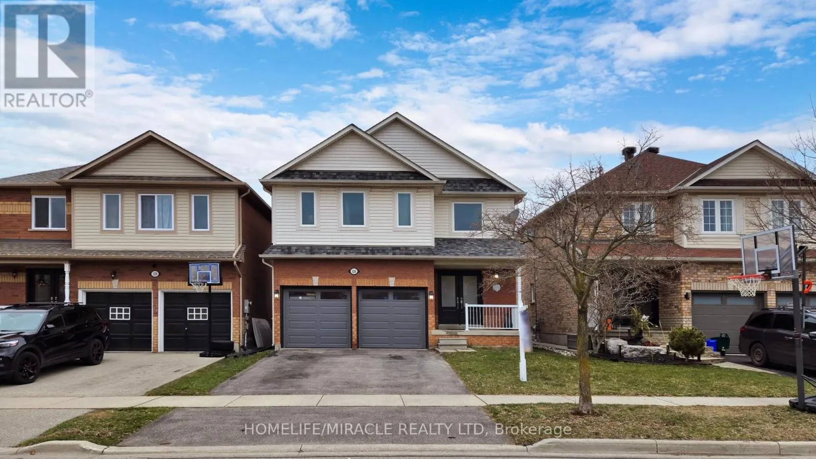 126 MOWAT CRESCENT