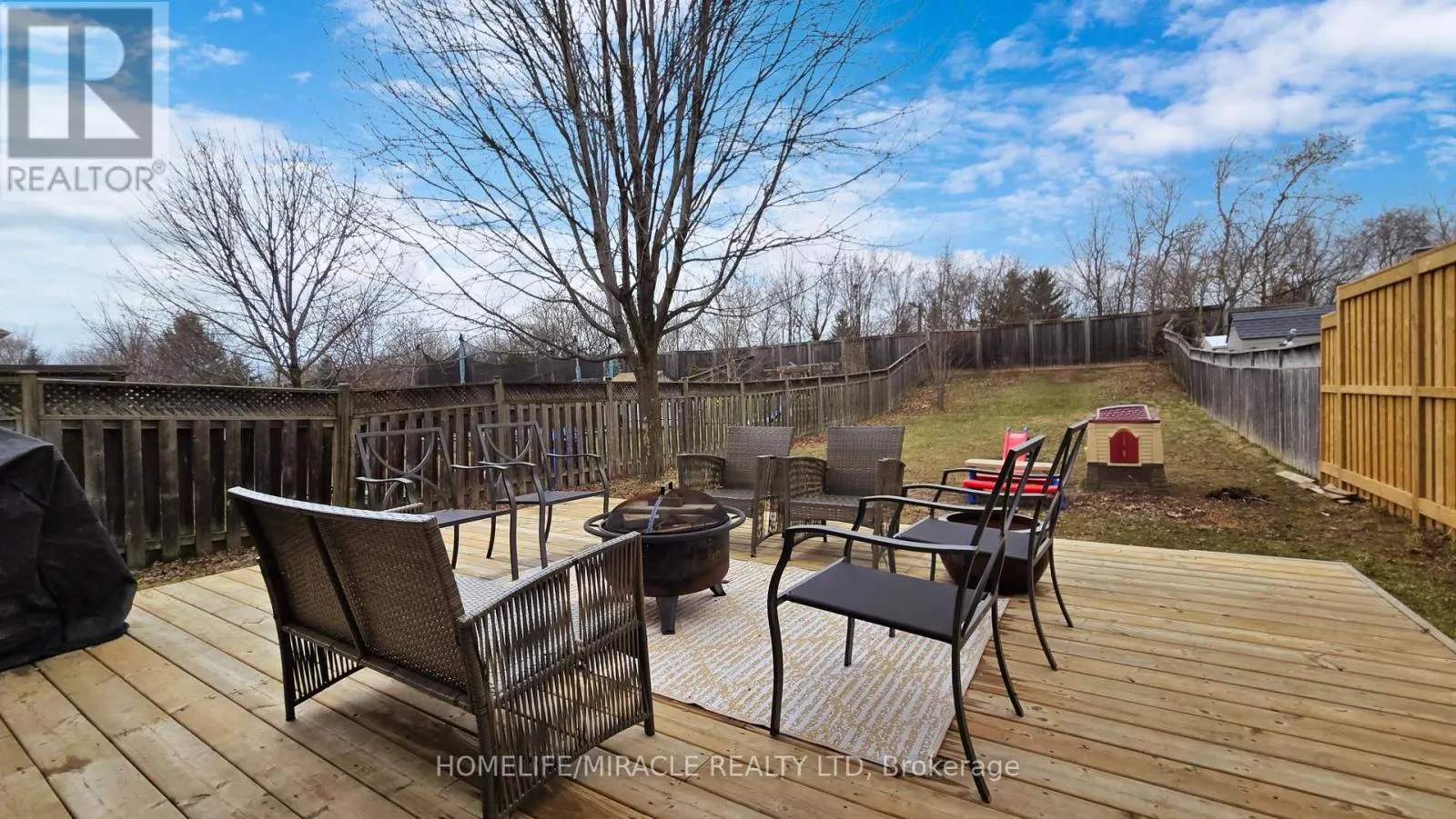 126 MOWAT CRESCENT