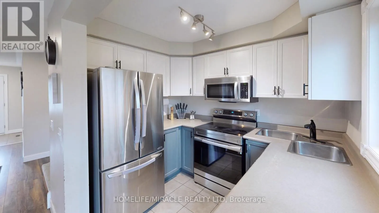 126 MOWAT CRESCENT