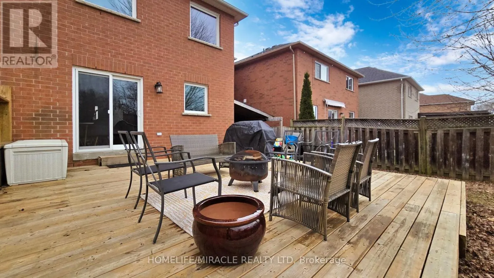 126 MOWAT CRESCENT