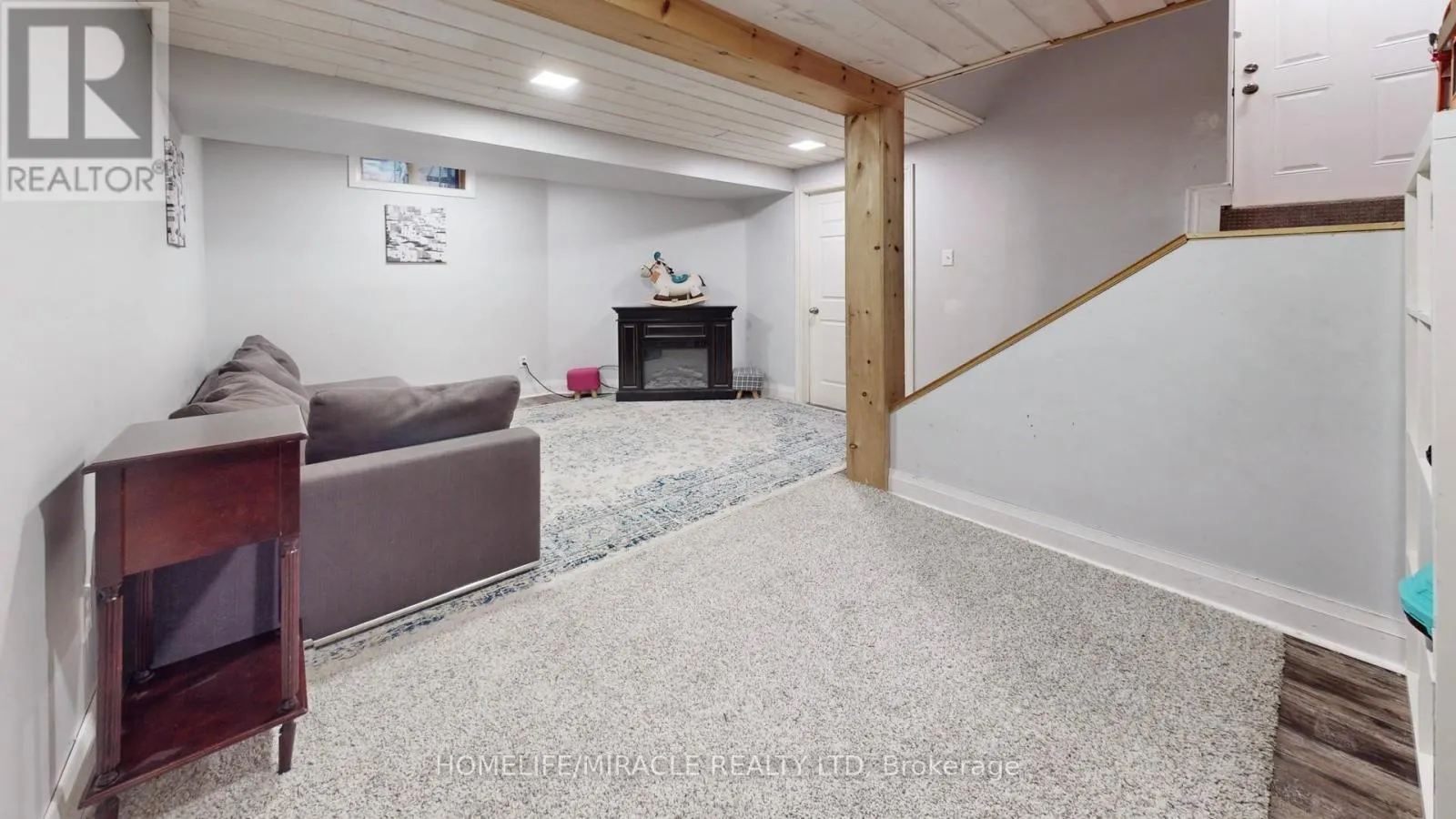 126 MOWAT CRESCENT