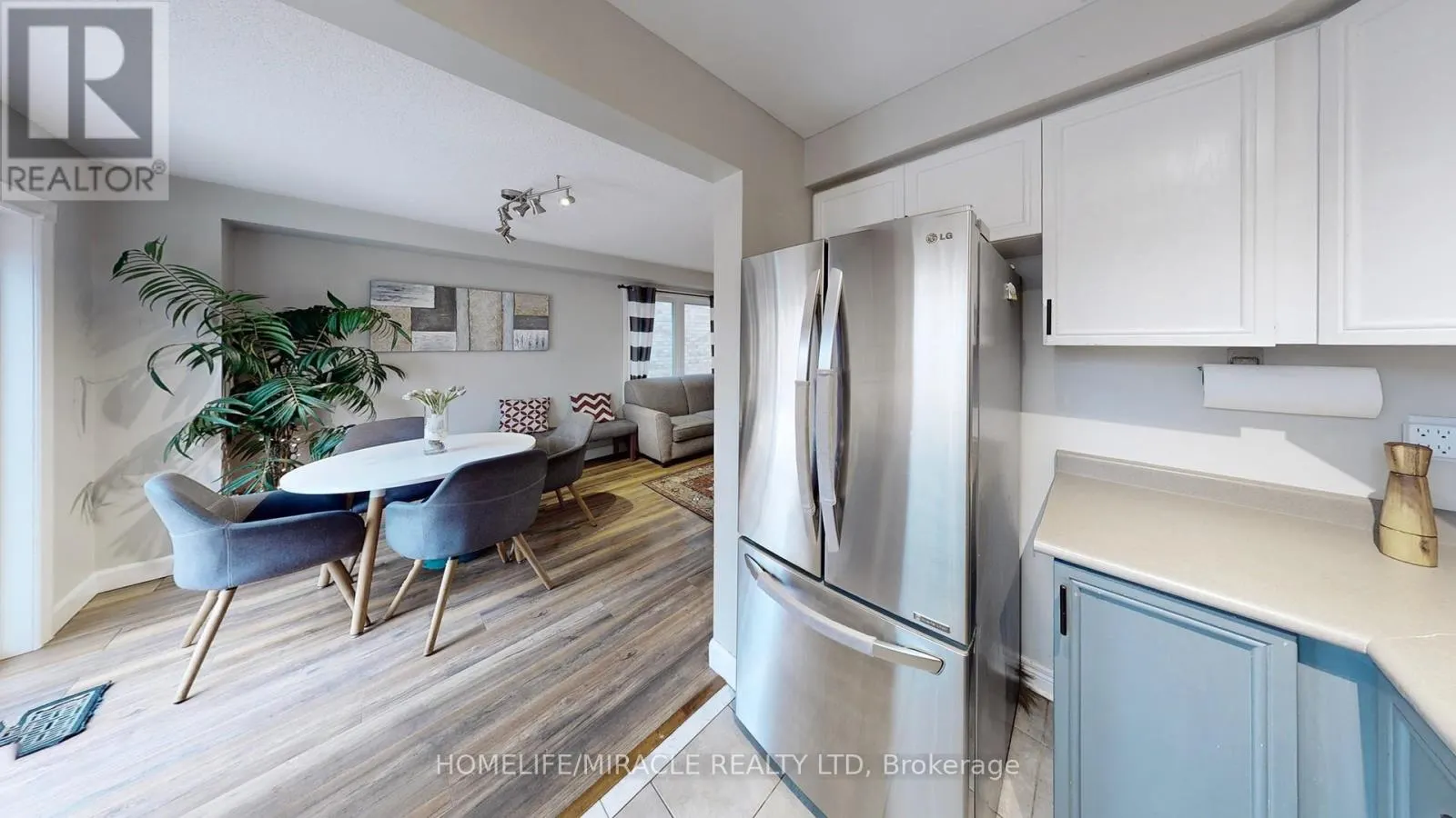 126 MOWAT CRESCENT
