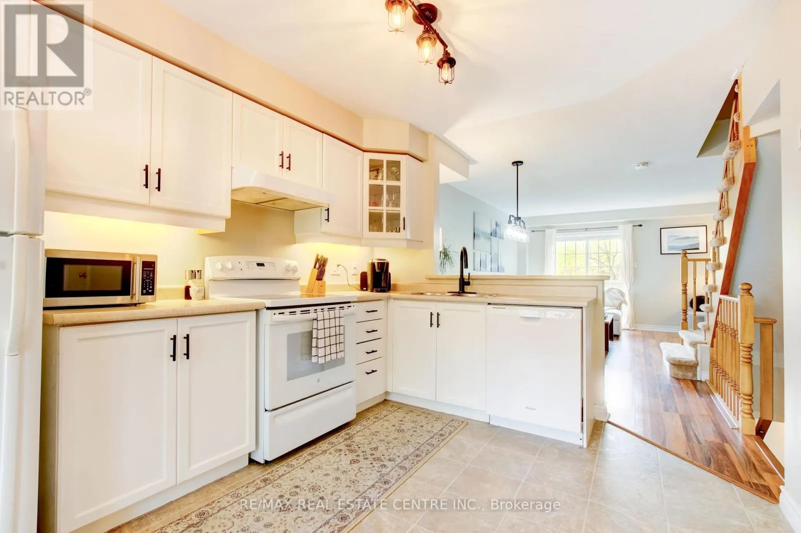 82 - 3480 UPPER MIDDLE ROAD