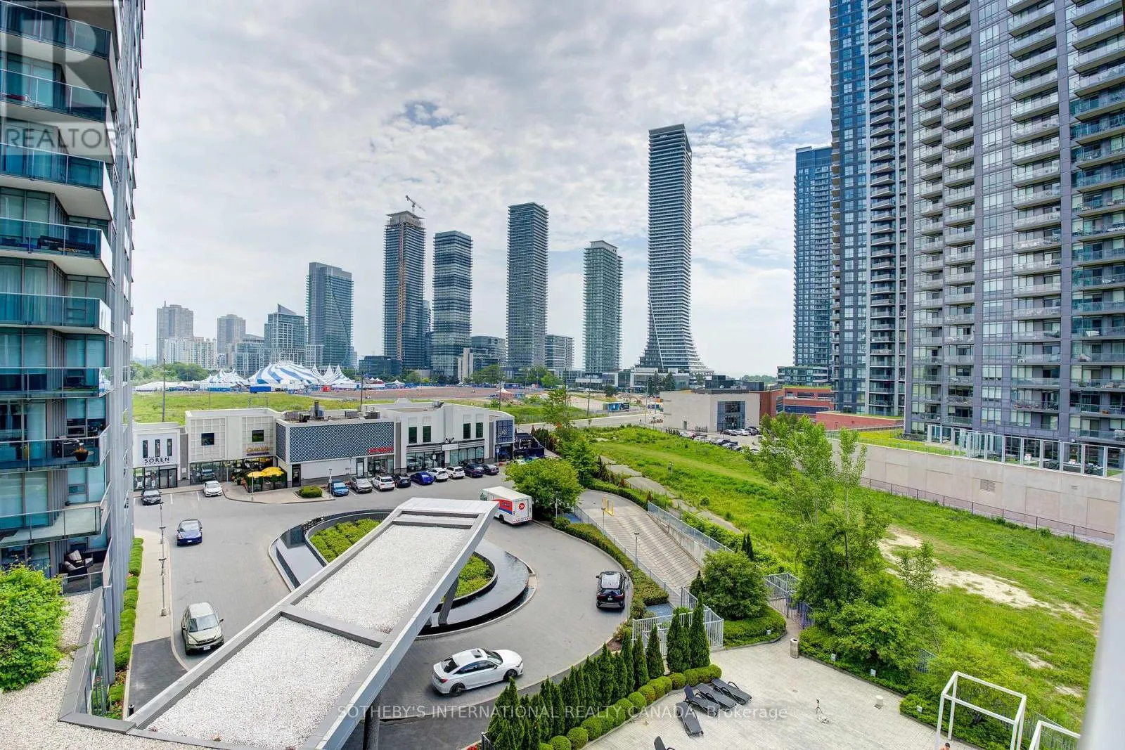 608 - 88 PARK LAWN ROAD