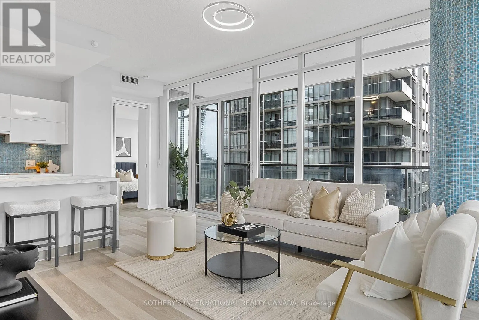 608 - 88 PARK LAWN ROAD