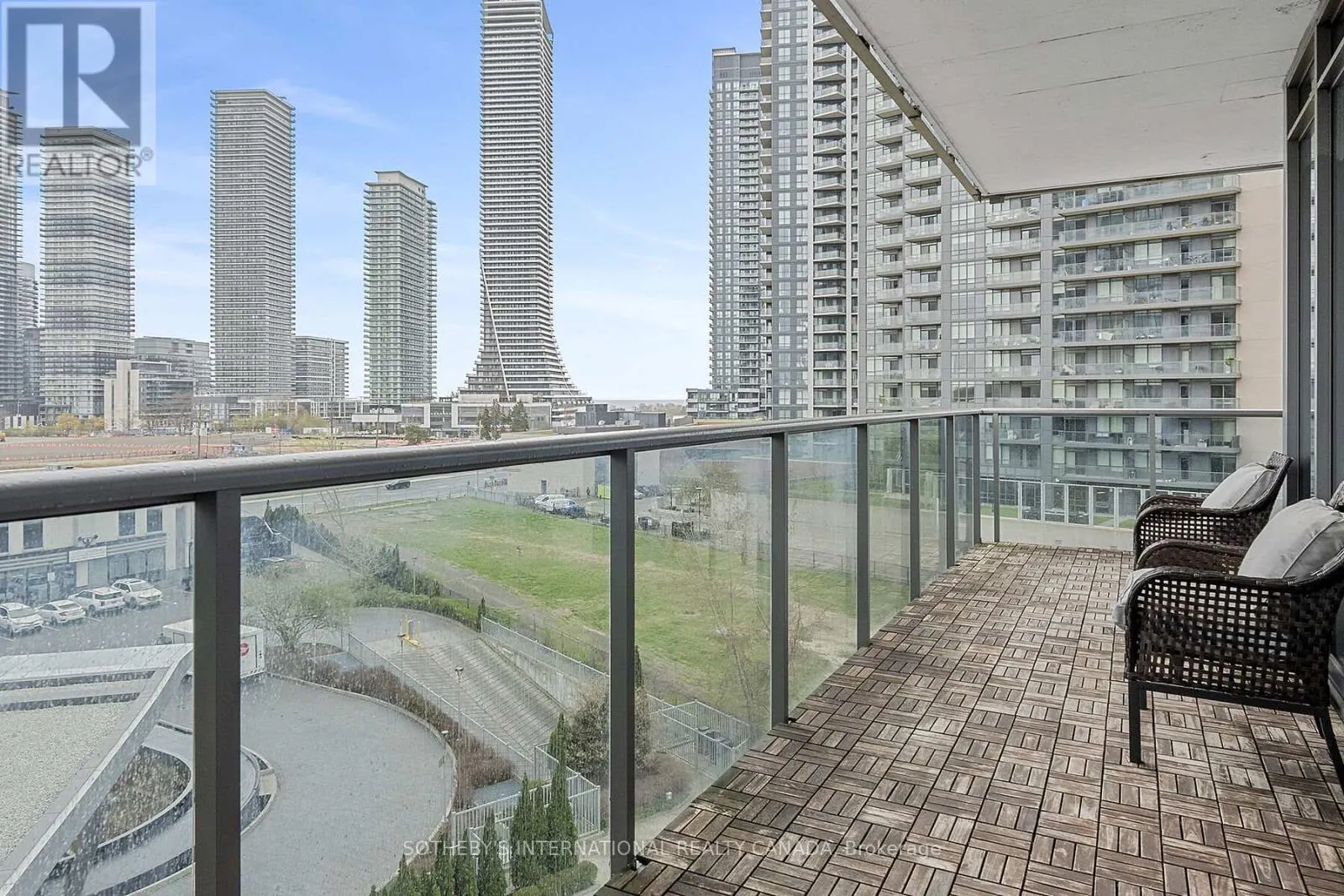 608 - 88 PARK LAWN ROAD