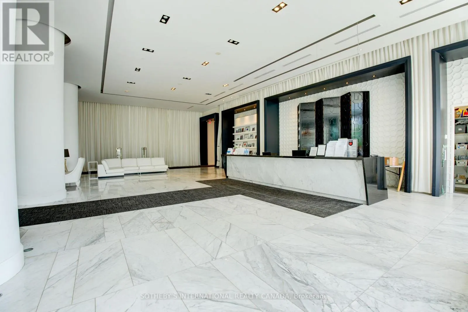 608 - 88 PARK LAWN ROAD