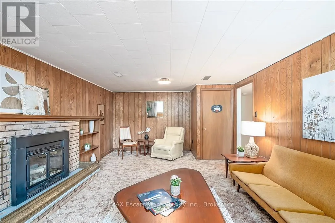 231 BARRYMORE COURT