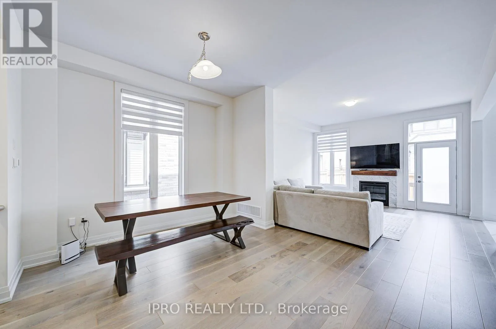 446 THORNBORROW COURT