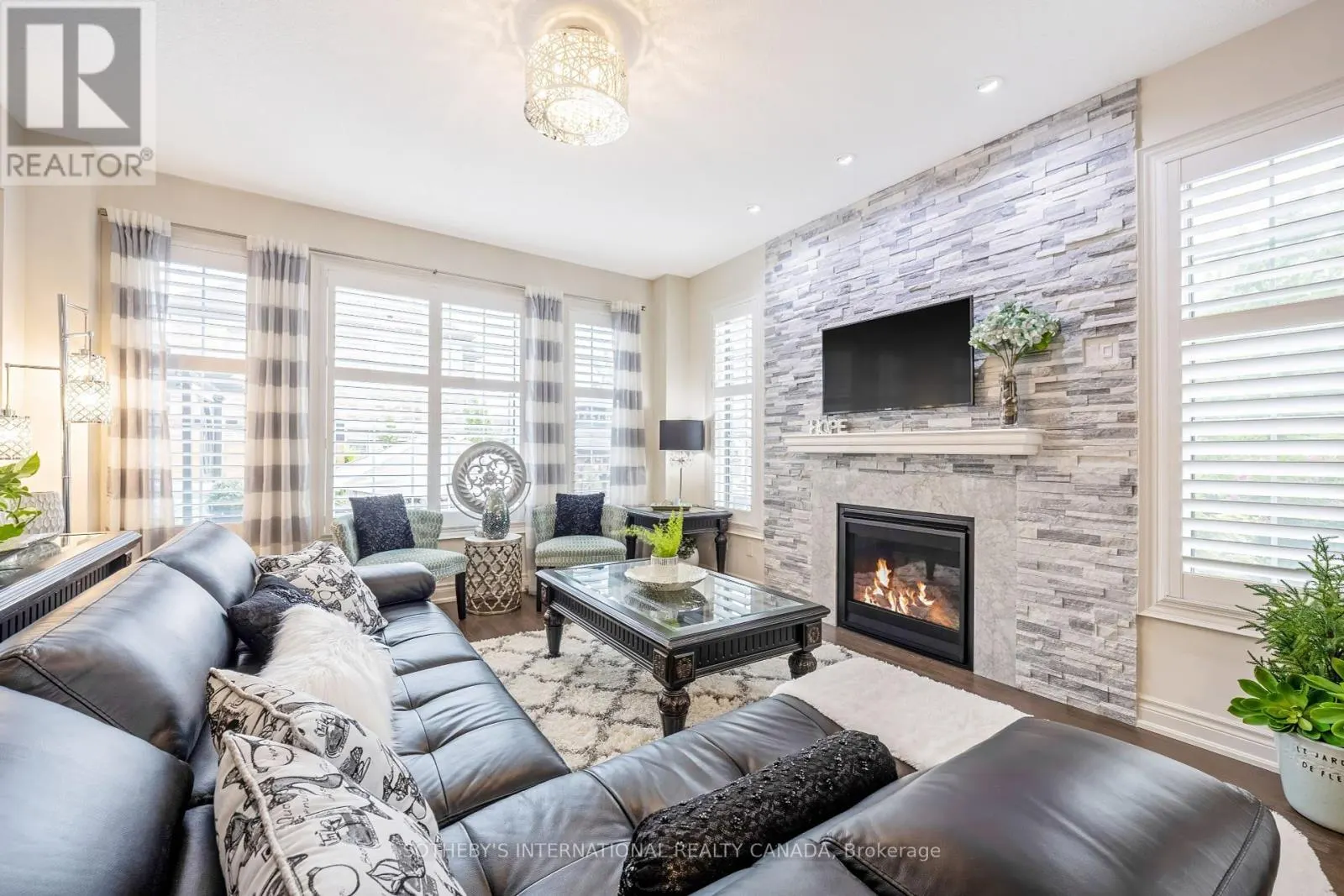 1150 RASPBERRY TERRACE
