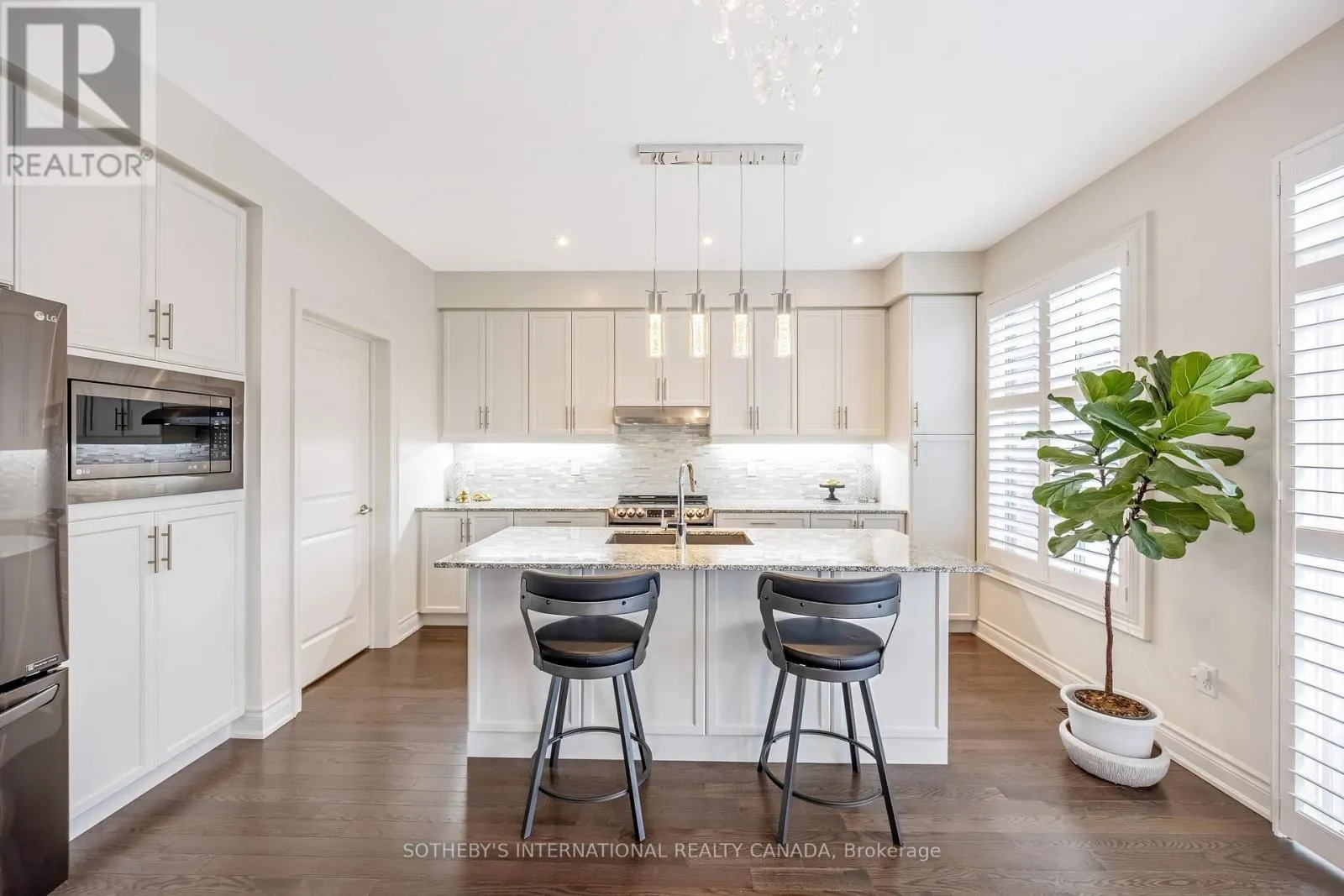 1150 RASPBERRY TERRACE