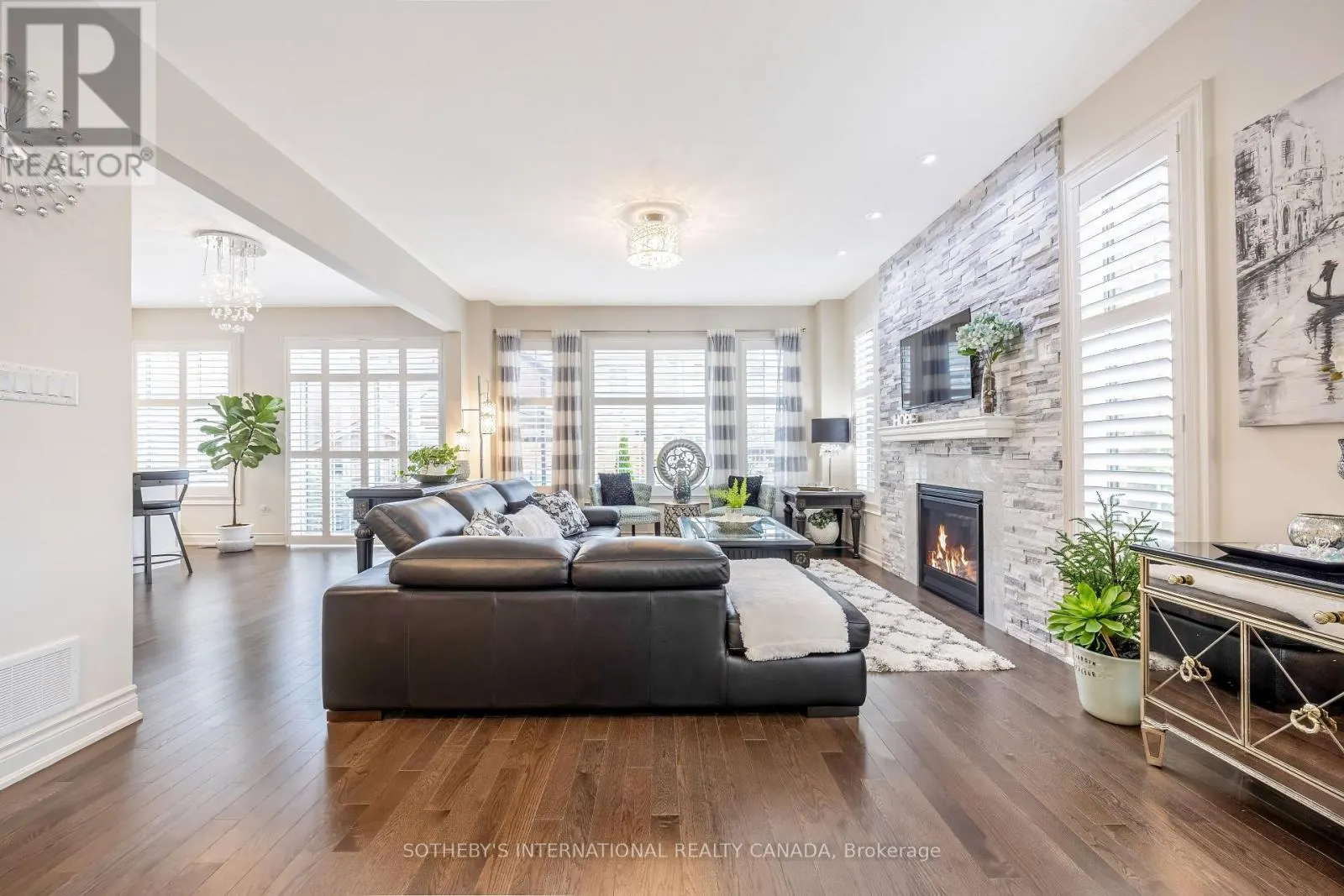 1150 RASPBERRY TERRACE