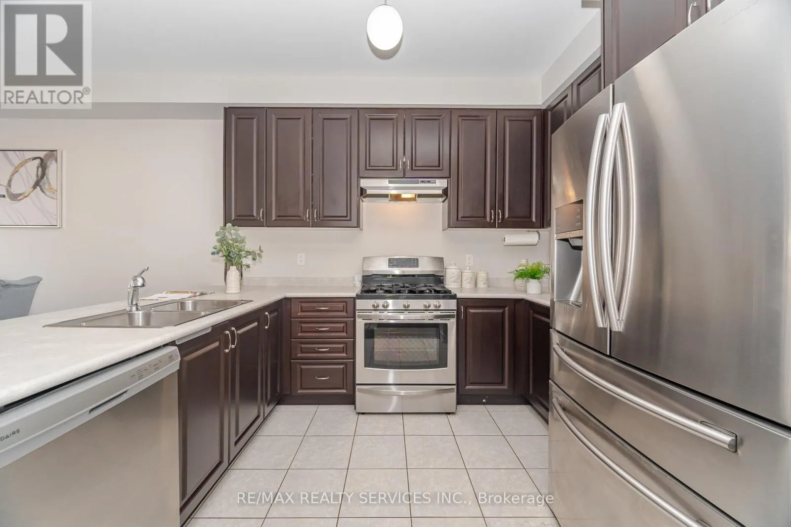 20 BLACKBERRY VALLEY CRESCENT
