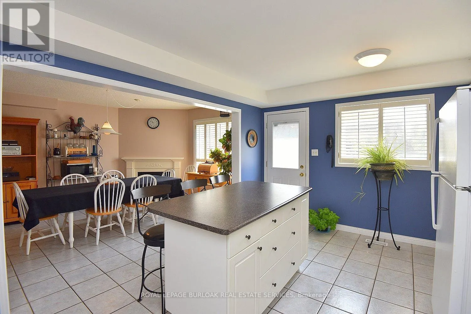 4002 JARVIS CRESCENT