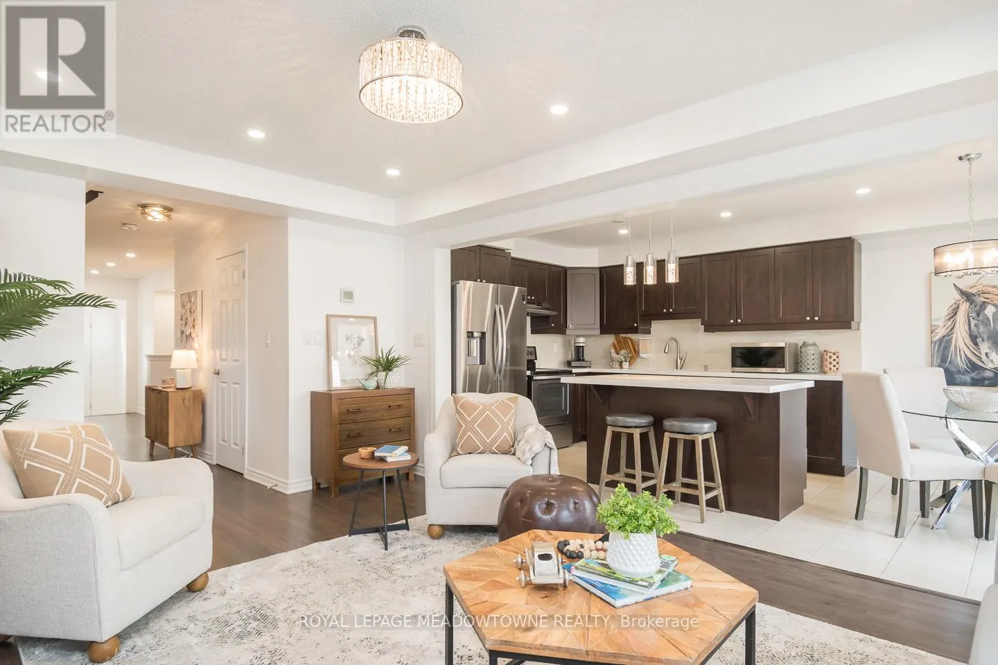 335 GOODING CRESCENT