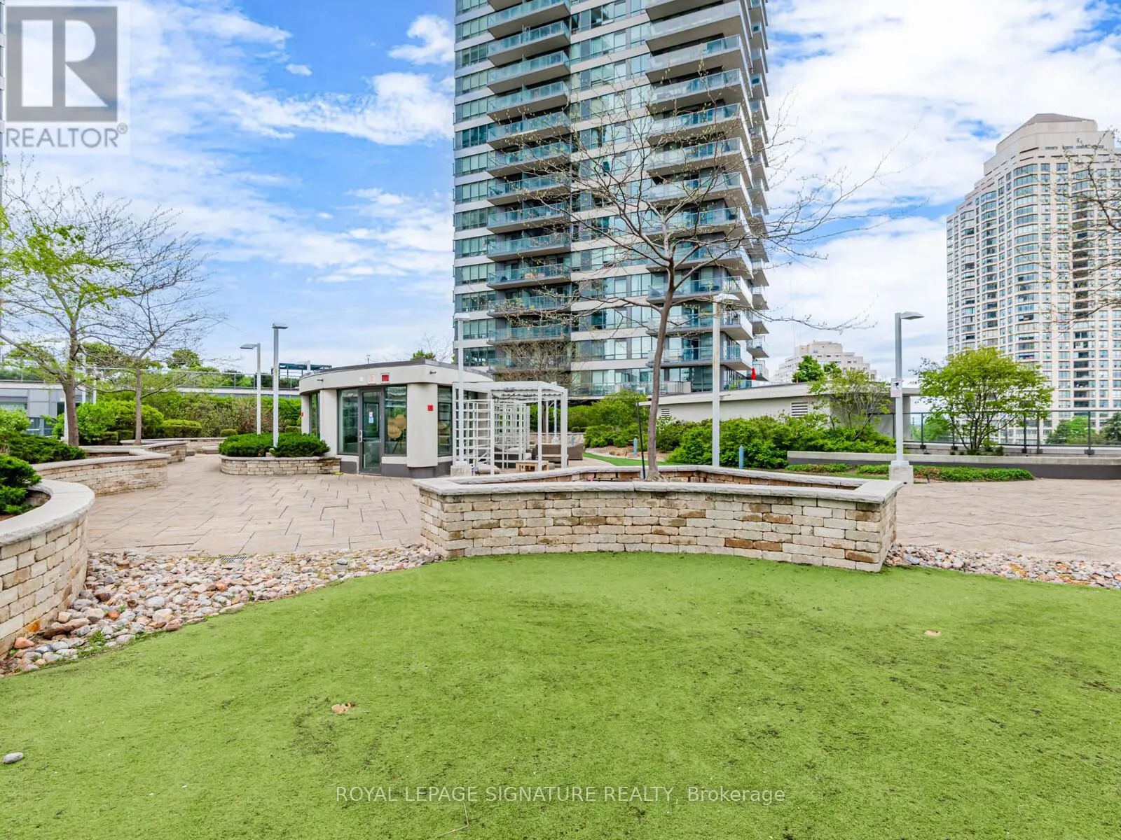 1804 - 15 LEGION ROAD