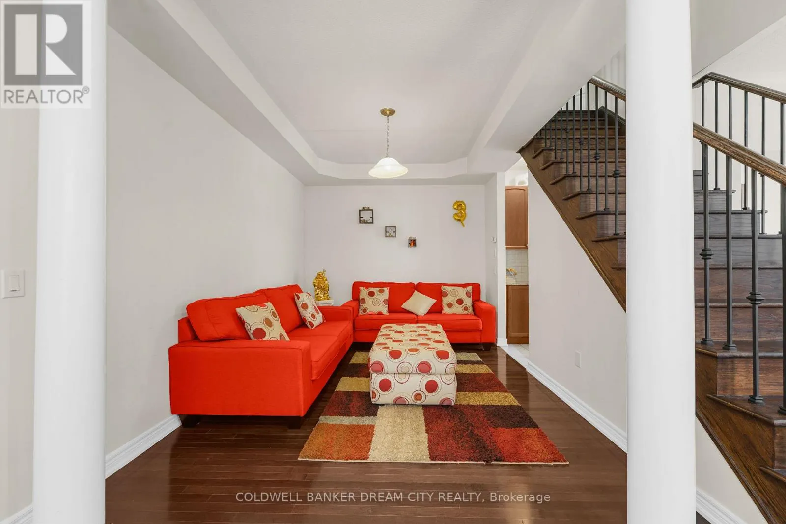 4 AUTUMN ARBOUR ROAD