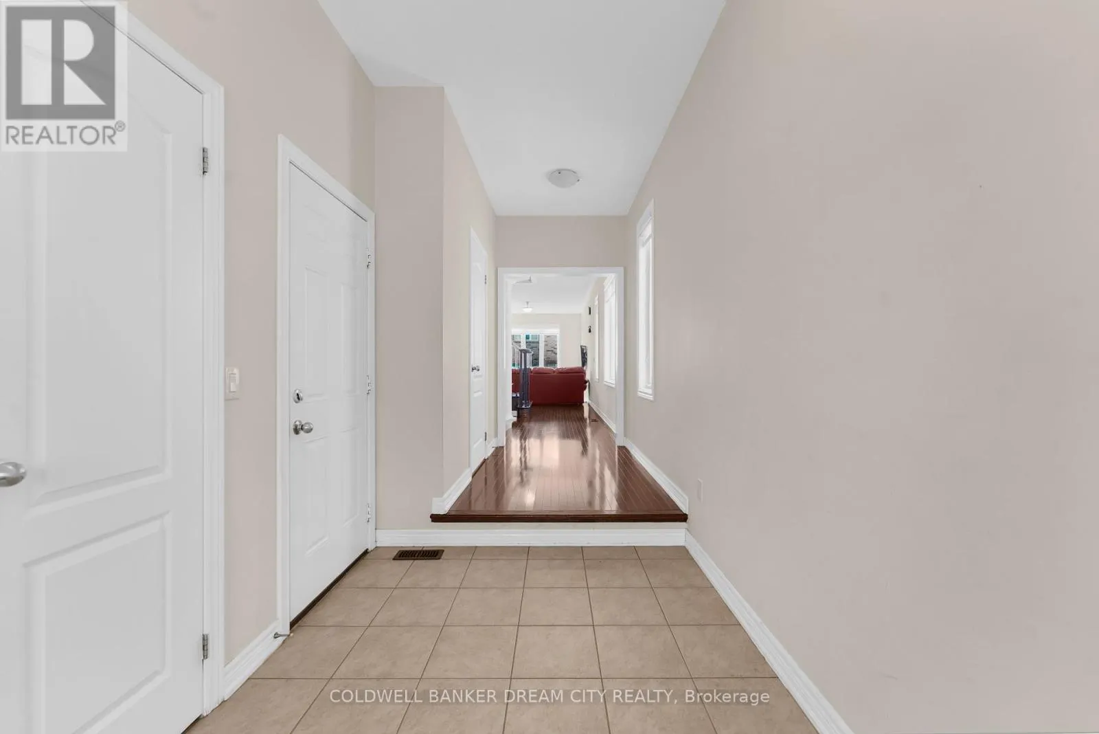 4 AUTUMN ARBOUR ROAD