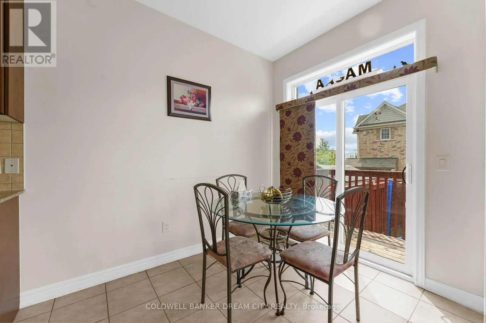 4 AUTUMN ARBOUR ROAD