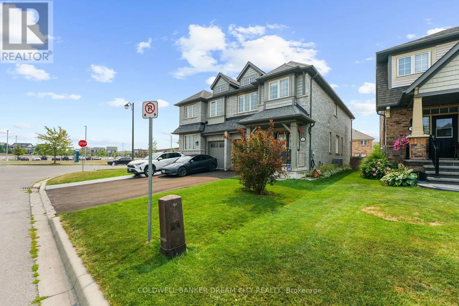 4 AUTUMN ARBOUR ROAD