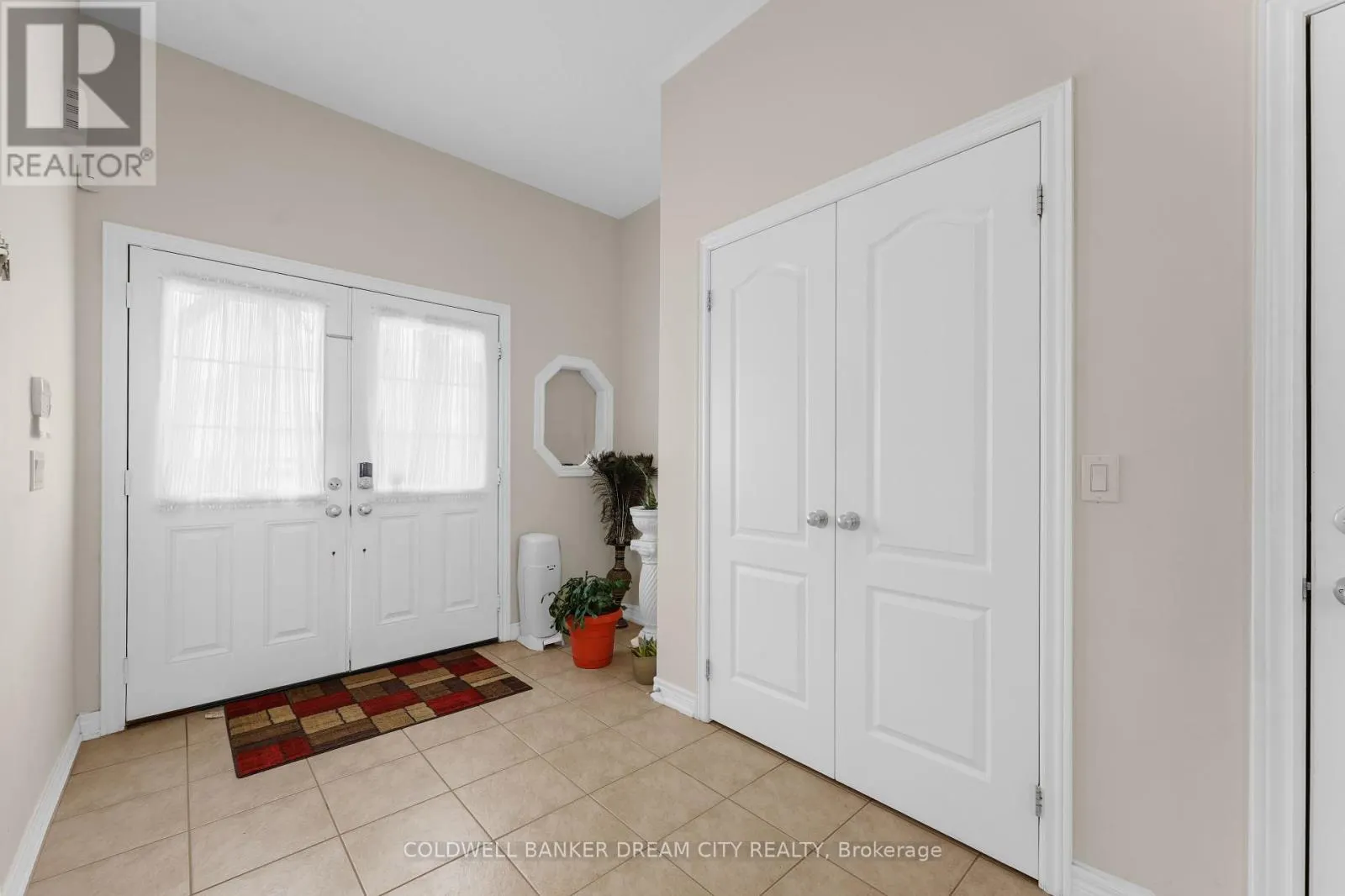 4 AUTUMN ARBOUR ROAD