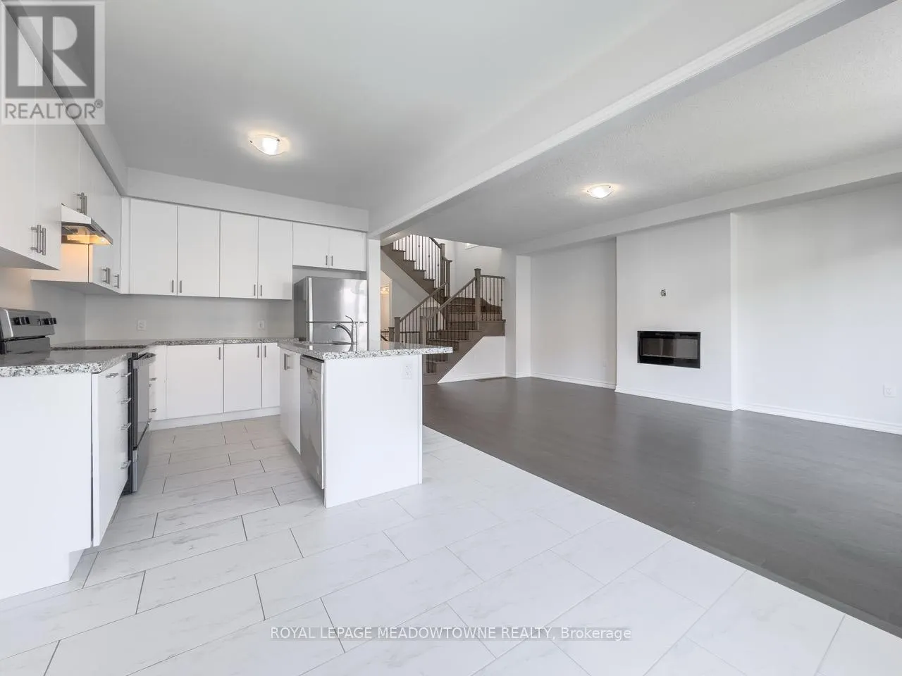 19 LIPPA DRIVE