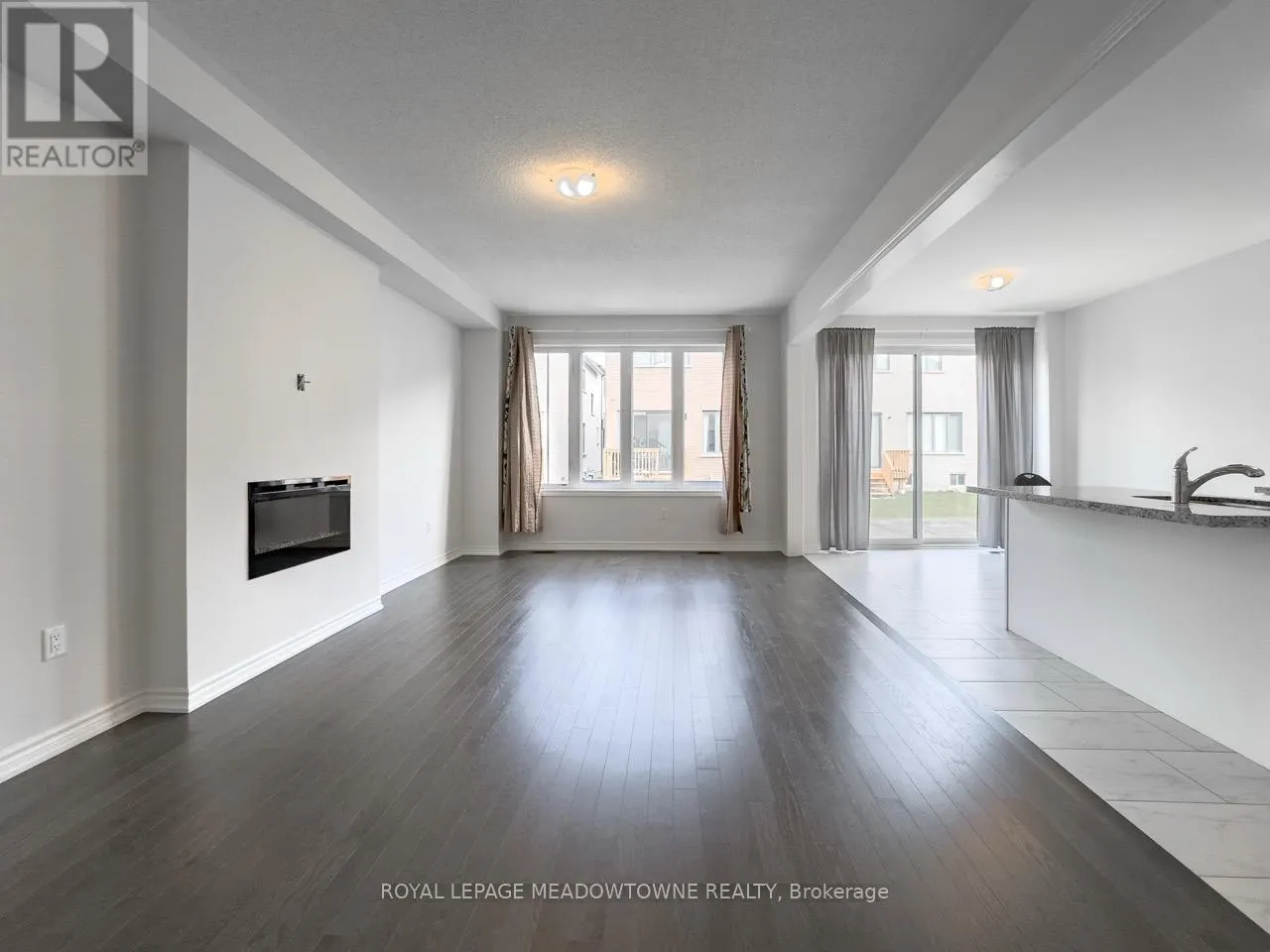 19 LIPPA DRIVE