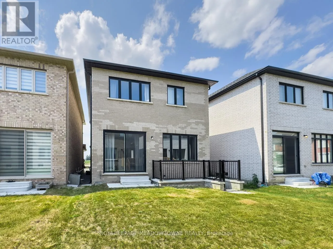 19 LIPPA DRIVE