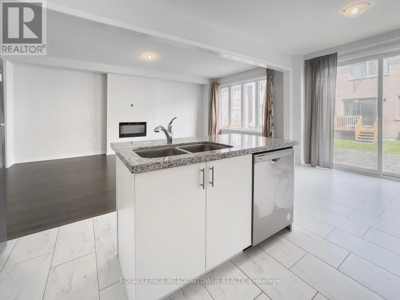 19 LIPPA DRIVE