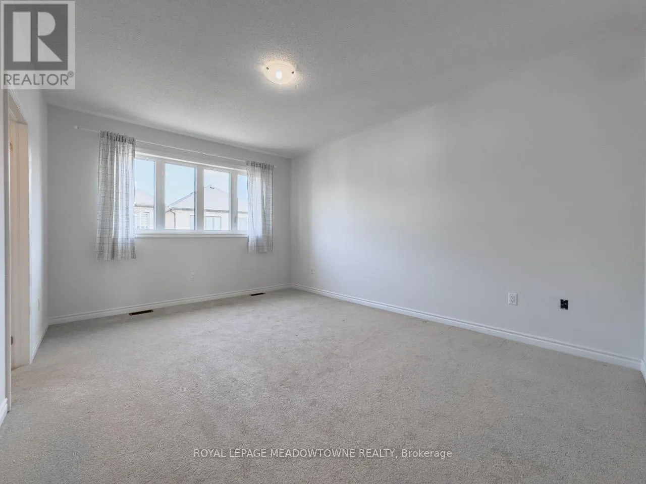 19 LIPPA DRIVE