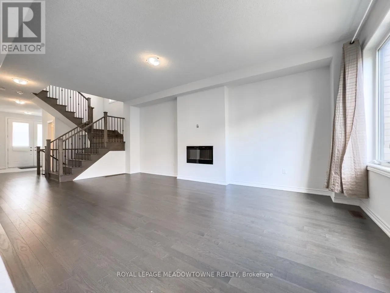 19 LIPPA DRIVE