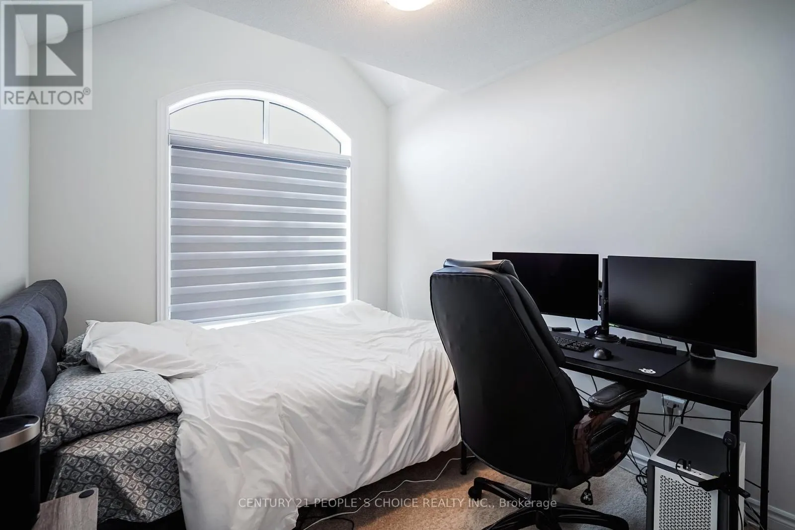 41 MINNOCK STREET W
