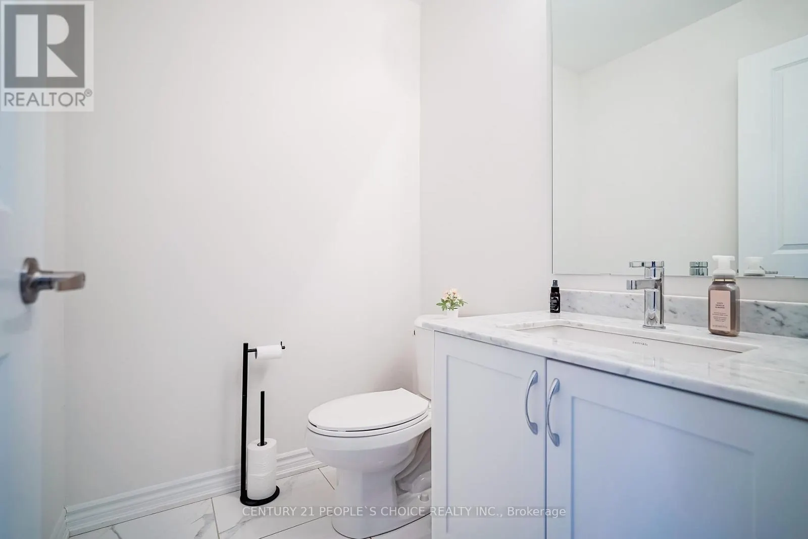 41 MINNOCK STREET W