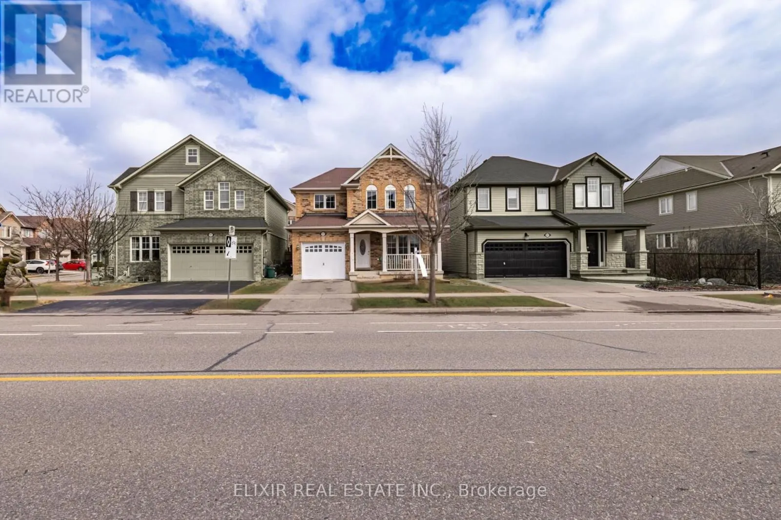 1029 FARMSTEAD. DRIVE
