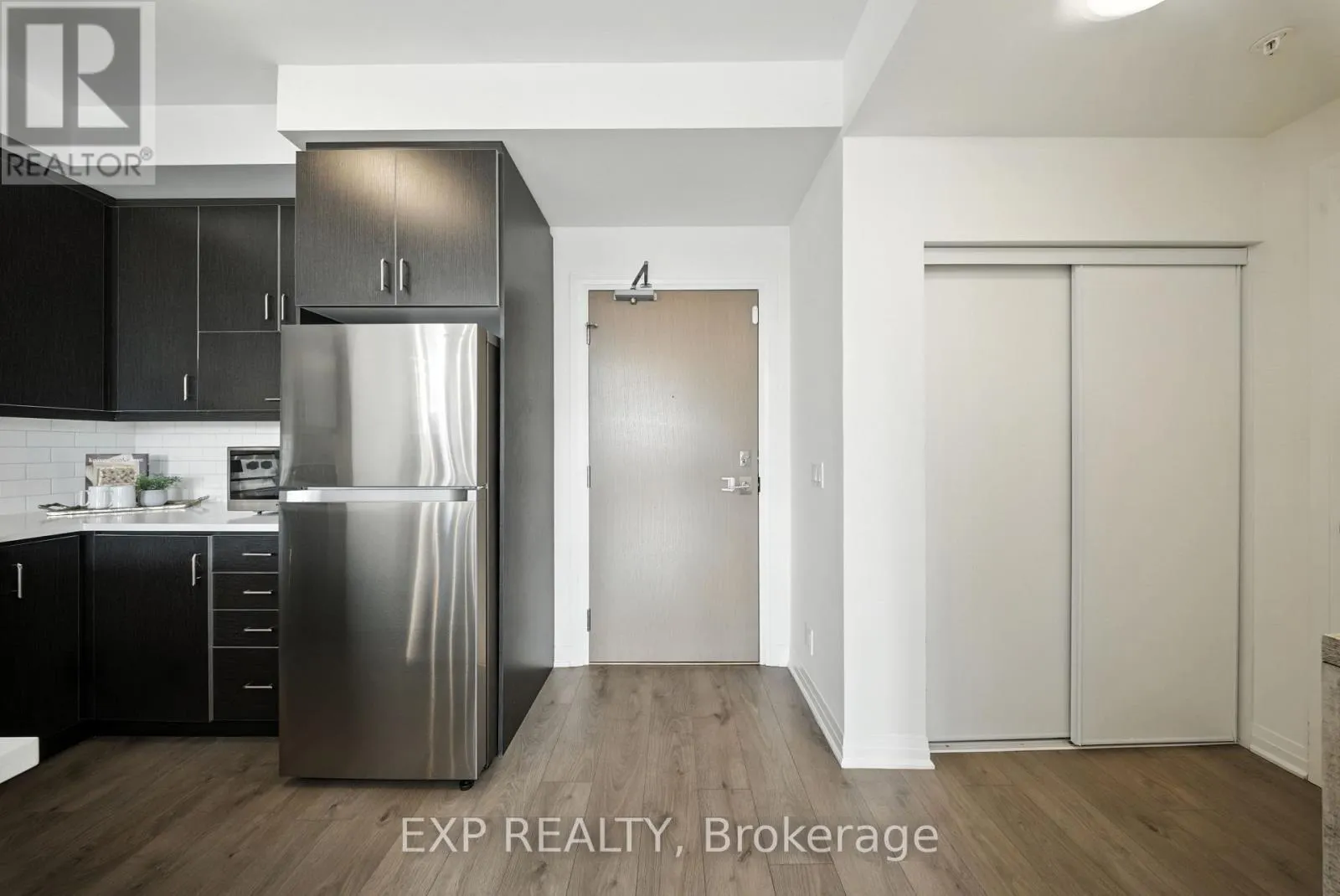210 - 1105 LEGER WAY