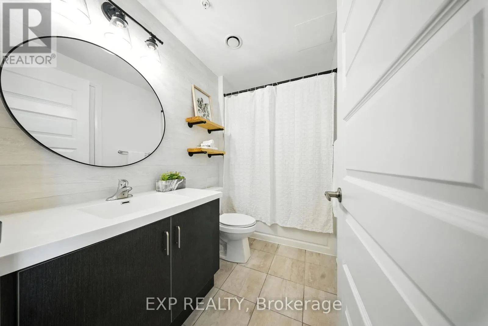 210 - 1105 LEGER WAY